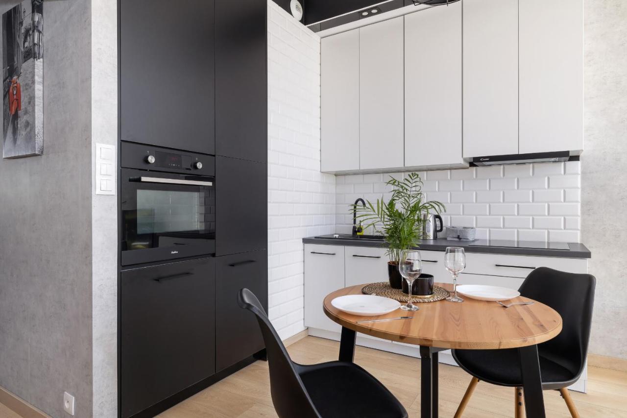 Krakow Studio With Parking & Terrace Near Zalew Bagry By Renters Prestige Luaran gambar