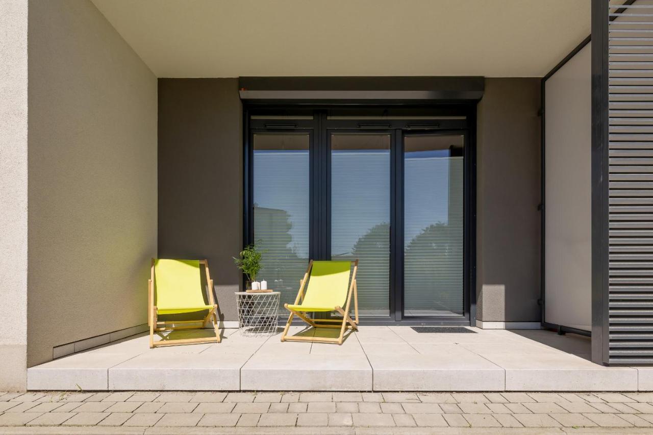 Krakow Studio With Parking & Terrace Near Zalew Bagry By Renters Prestige Luaran gambar