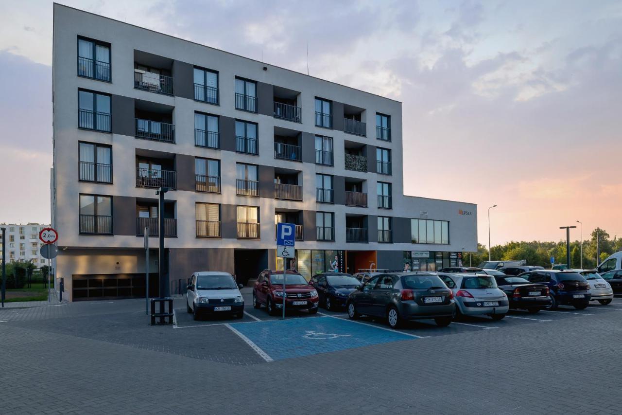 Krakow Studio With Parking & Terrace Near Zalew Bagry By Renters Prestige Luaran gambar